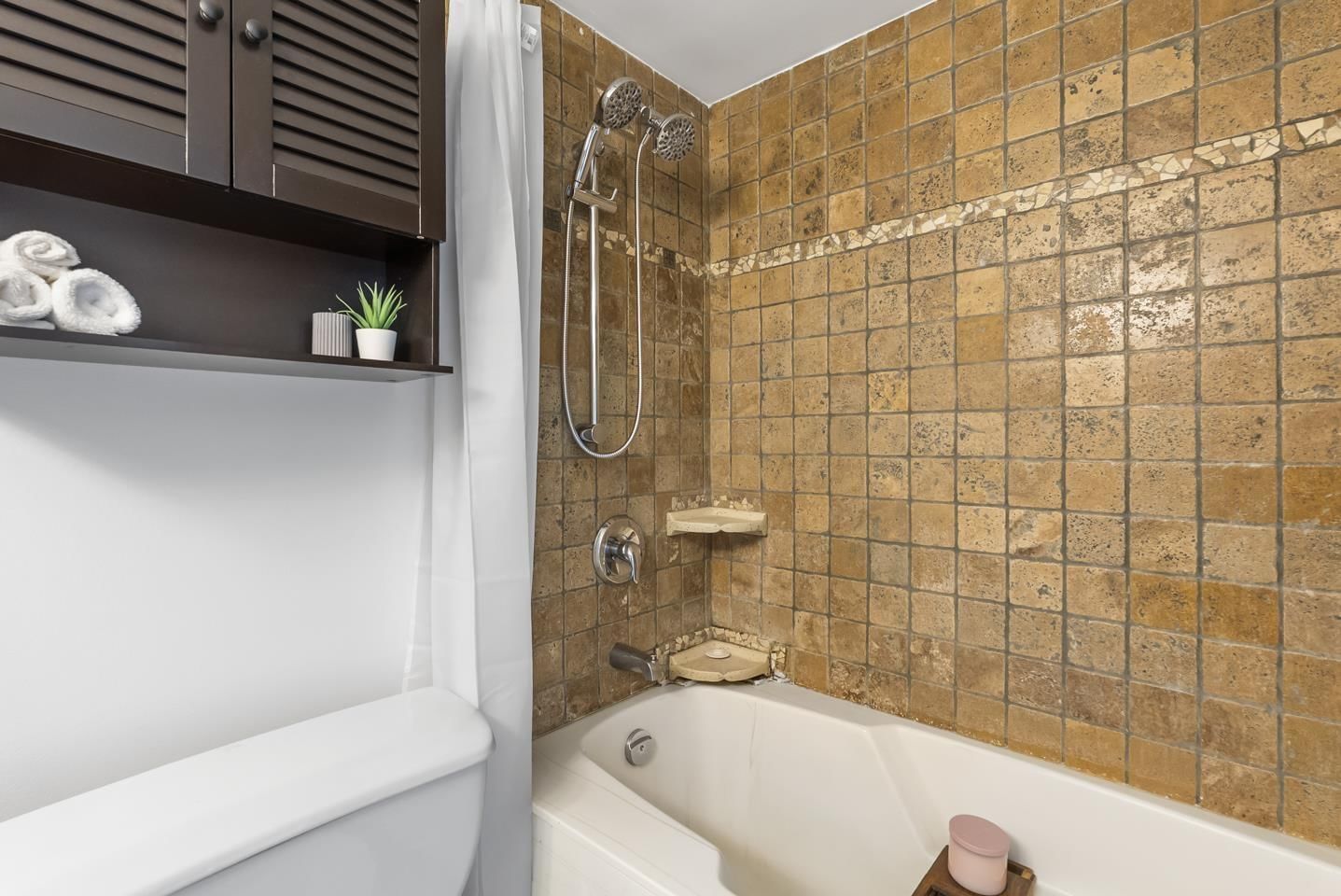 206 - 9763 140 STREET Image 16