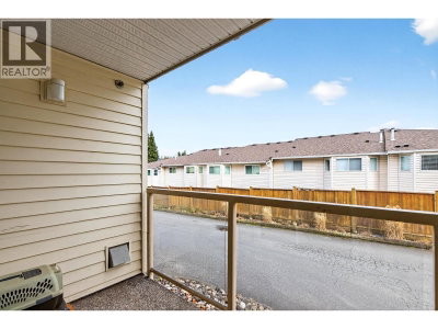 22275 123 Avenue | Maple Ridge British Columbia | Slide Image Eighteen