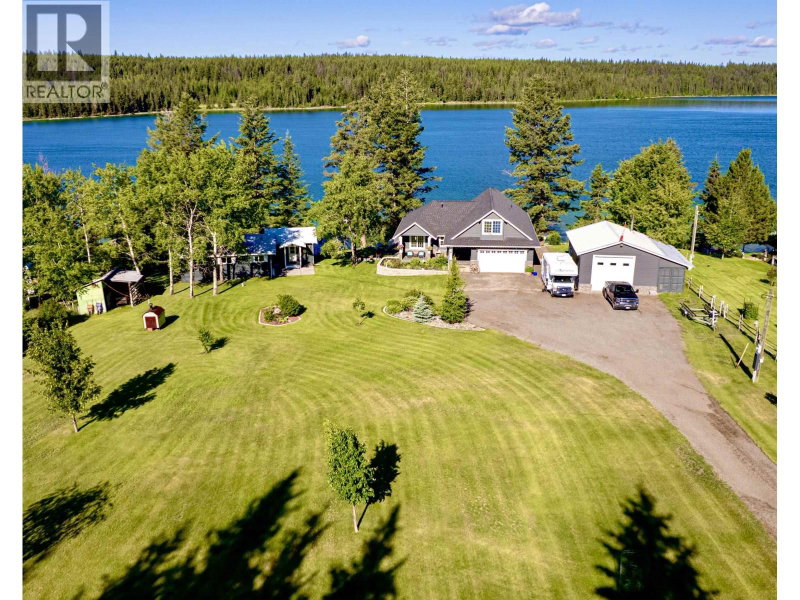 2568 CHIMNEY LAKE Road Williams Lake British Columbia, V2G 5J2 - 3 Bedrooms Waterfront Home For sale