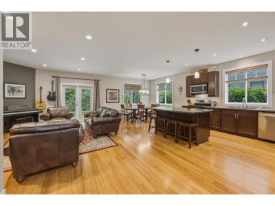 1545 JUDD Road | Squamish British Columbia | Slide Image Nine
