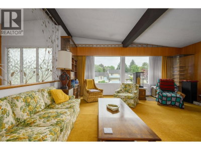 8371 SPIRES Road | Richmond British Columbia | Slide Image Ten