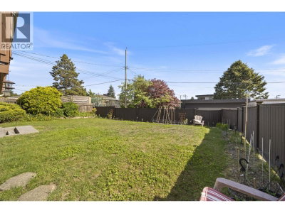 6890 HYCREST Drive | Burnaby British Columbia | Slide Image Thirty-one