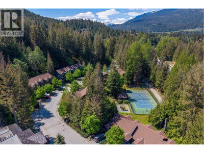 3102 PANORAMA Ridge | Whistler British Columbia | Slide Image Eighteen