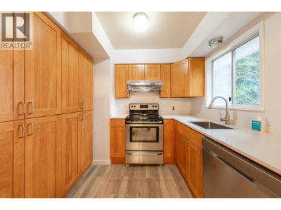 3141 YORK Street | Port Coquitlam British Columbia | Slide Image Sixteen