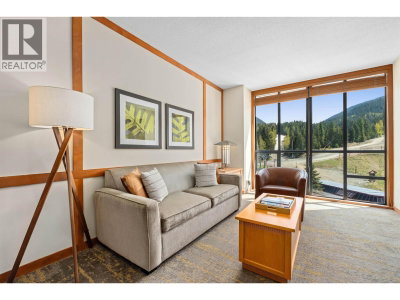 4320 SUNDIAL Crescent | Whistler British Columbia | Slide Image Three