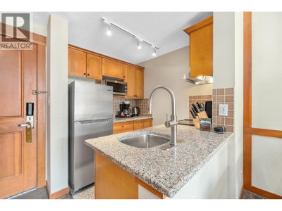 4320 SUNDIAL Crescent | Whistler British Columbia | Slide Image Five