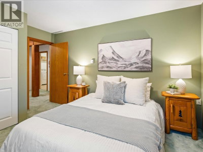 2318 CAYLEY Close | Whistler British Columbia | Slide Image Ten