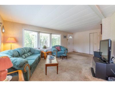 1840 160TH Street | White Rock British Columbia | Slide Image Eight