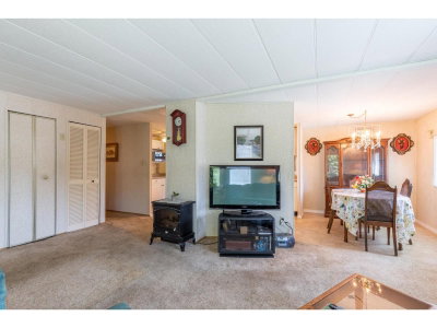 1840 160TH Street | White Rock British Columbia | Slide Image Nine