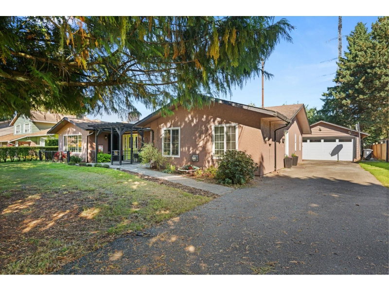 20553 43A Avenue Langley British Columbia, V3A 3C7 - 3 Bedrooms Home For Sale