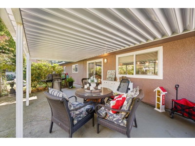 20553 43A Avenue | Langley British Columbia | Slide Image Thirty