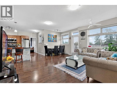 22858 LOUGHEED Highway | Maple Ridge British Columbia | Slide Image Eight