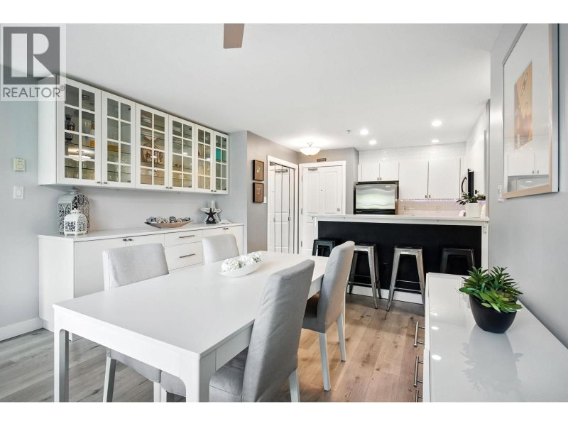225 NEWPORT Drive Port Moody British Columbia, V3H 5H1 - 2 Bedrooms Condo For Sale