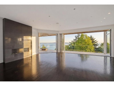 14220 MARINE Drive | White Rock British Columbia | Slide Image Fifteen