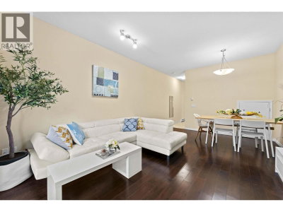 621 LANGSIDE Avenue | Coquitlam British Columbia | Slide Image Six