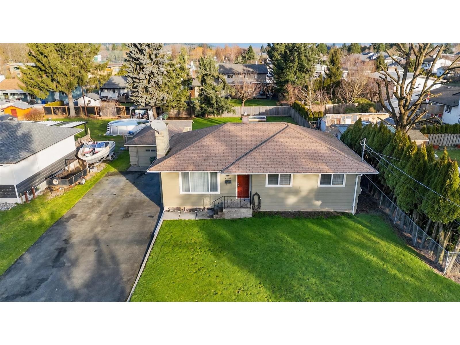 46329 STRATHCONA Road, Chilliwack, British Columbia V2P 3T1
