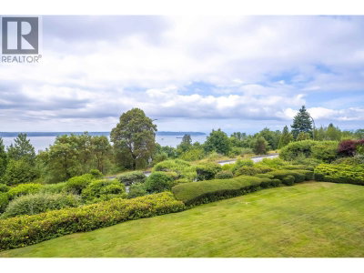 2202 FOLKESTONE Way | West Vancouver British Columbia | Slide Image Nineteen