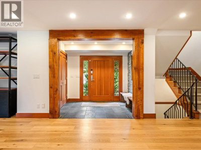 8745 IDYLWOOD Place | Whistler British Columbia | Slide Image Fifteen