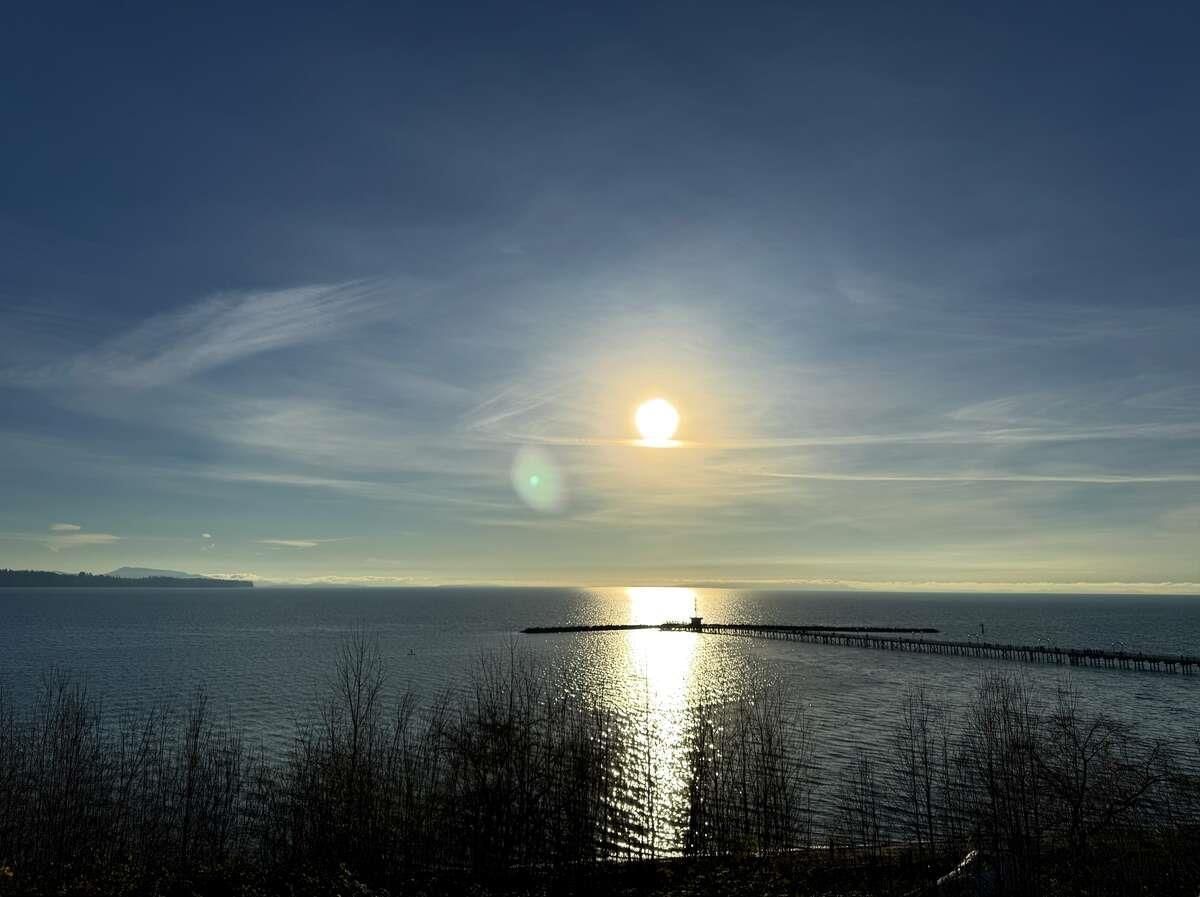 15181 MARINE Drive, White Rock, British Columbia V4B 1C5