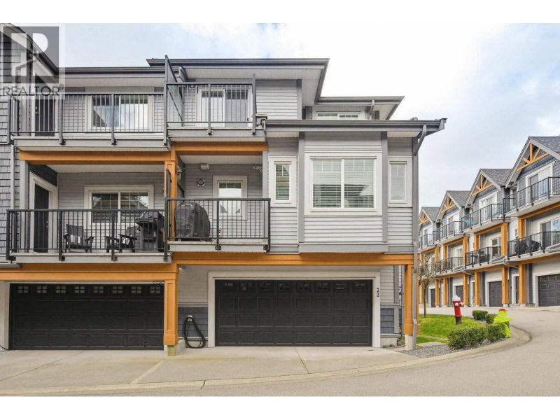 22810 113 Avenue Maple Ridge British Columbia, V2X 3N2 - 4 Bedrooms Condo For Sale