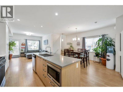 22810 113 Avenue | Maple Ridge British Columbia | Slide Image Thirteen