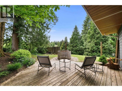 40524 HIGHLANDS Way | Squamish British Columbia | Slide Image Fourteen