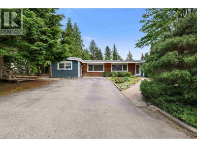 40524 HIGHLANDS Way | Squamish British Columbia | Slide Image Twenty-three