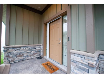 51096 FALLS Court | Chilliwack British Columbia | Slide Image Three