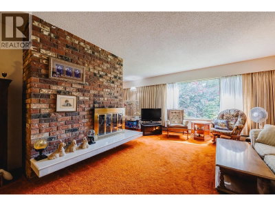 21190 GLENWOOD Avenue | Maple Ridge British Columbia | Slide Image Twenty-five