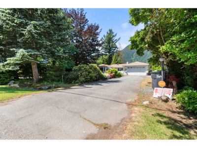 236 WATER Avenue | Hope British Columbia | Slide Image Thirty-one