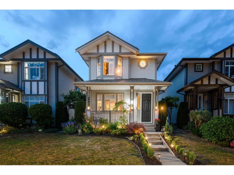33751 7TH Avenue Mission British Columbia, V2V 7C2 - 4 Bedrooms Condo For Sale
