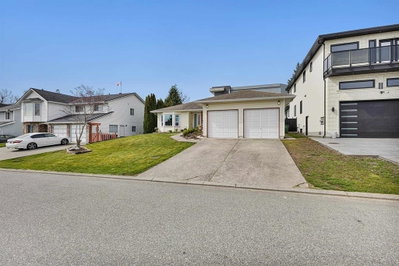 3099 CURLEW Drive | Abbotsford British Columbia | Slide Image Two