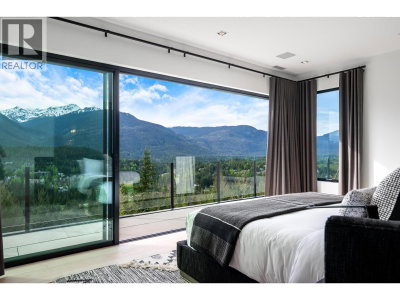3824 SUNRIDGE Drive | Whistler British Columbia | Slide Image Seventeen