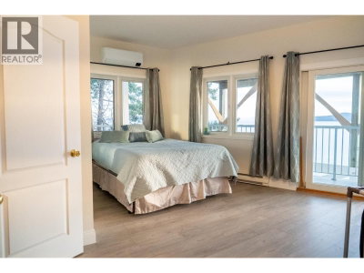 37189 SCHOONER Way | Pender Island British Columbia | Slide Image Nineteen