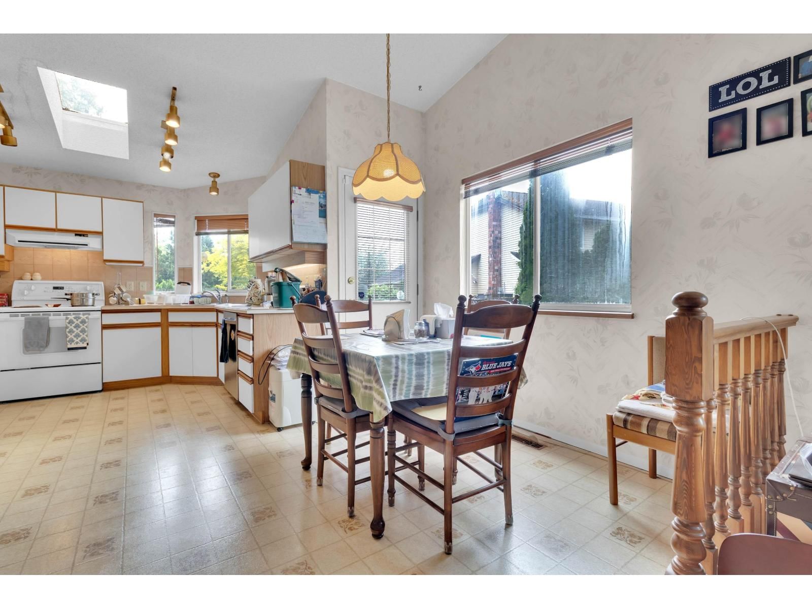 1127 161A STREET Image 7