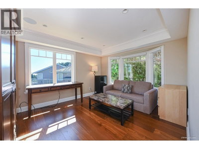 1444 SANDHURST Place | West Vancouver British Columbia | Slide Image Six