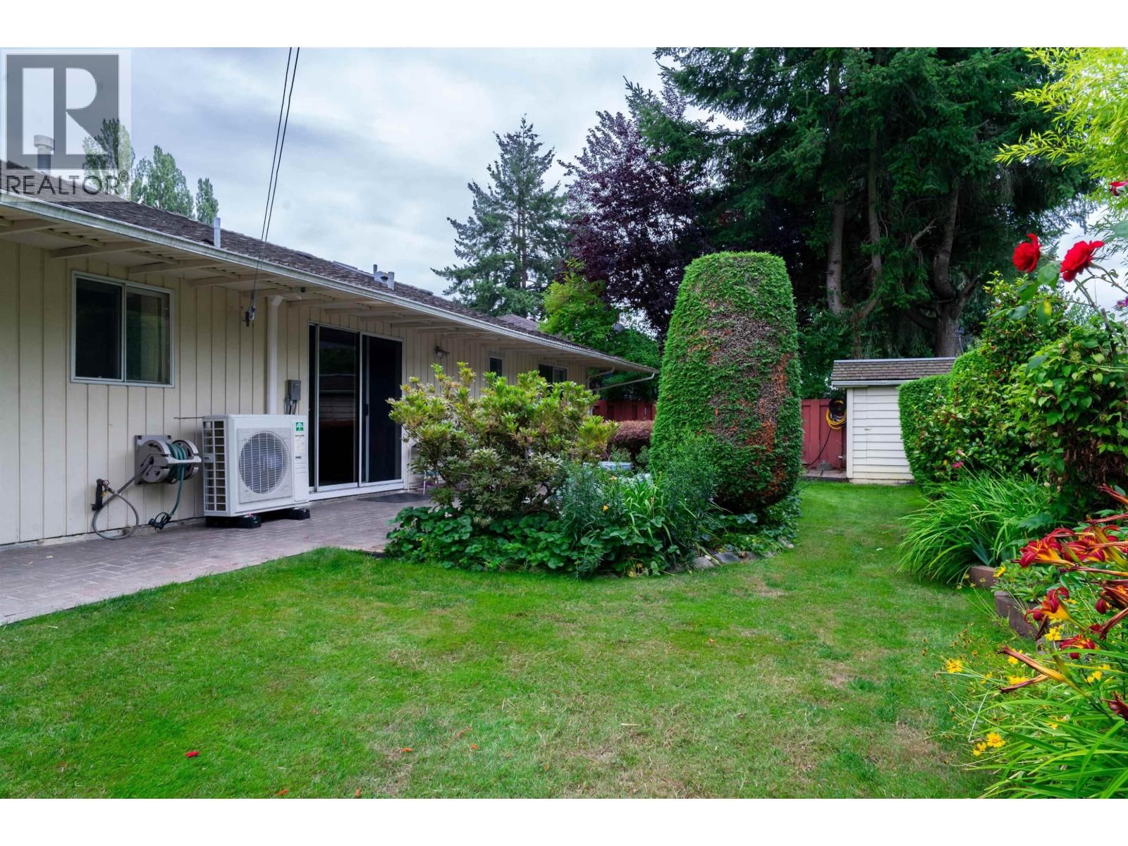 9151 NO. 4 ROAD Image 11