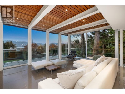 4850 FANNIN Avenue | Vancouver British Columbia | Slide Image Nine