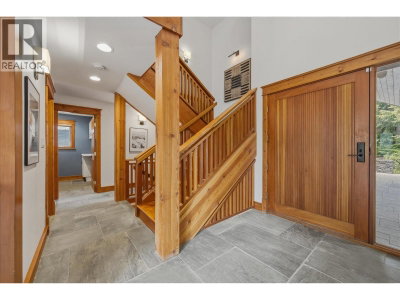 6260 BISHOP Way | Whistler British Columbia | Slide Image Twenty