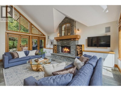 6260 BISHOP Way | Whistler British Columbia | Slide Image Six