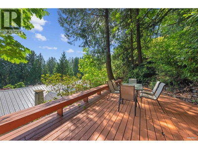 3907 BAYRIDGE Place | West Vancouver British Columbia | Slide Image Twenty-three