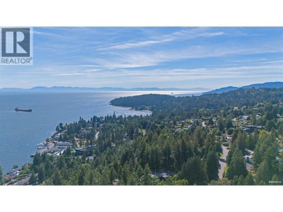 3907 BAYRIDGE Place | West Vancouver British Columbia | Slide Image Thirty-one
