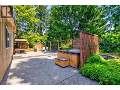655 MACINTOSH Street | Coquitlam British Columbia | Slide Image Twenty-two