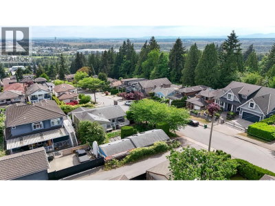 5105 MCKEE Street | Burnaby British Columbia | Slide Image Ten