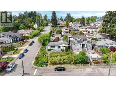 5105 MCKEE Street | Burnaby British Columbia | Slide Image Thirteen