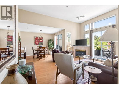 220 NEWPORT Drive | Port Moody British Columbia | Slide Image Nine