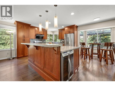 26115 124 Avenue | Maple Ridge British Columbia | Slide Image Six