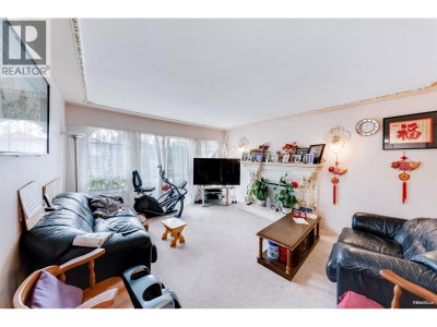 2945 GRAVELEY Street | Vancouver British Columbia | Slide Image Two