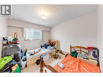 2945 GRAVELEY Street | Vancouver British Columbia | Slide Image Twenty-four