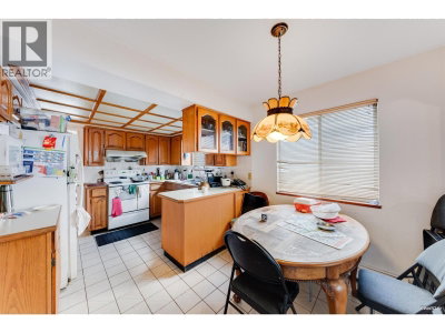 2945 GRAVELEY Street | Vancouver British Columbia | Slide Image Eight